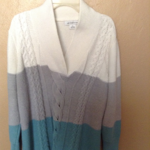 Liz Claiborne Sweaters - Ladies Liz Claiborne sweater